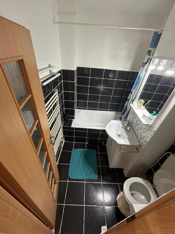 Apartament Lotus Marisa Appartamento Turda Esterno foto